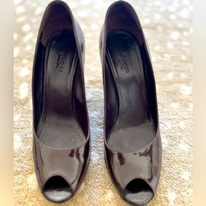 GUCCI patent leather wedges, size 8.5